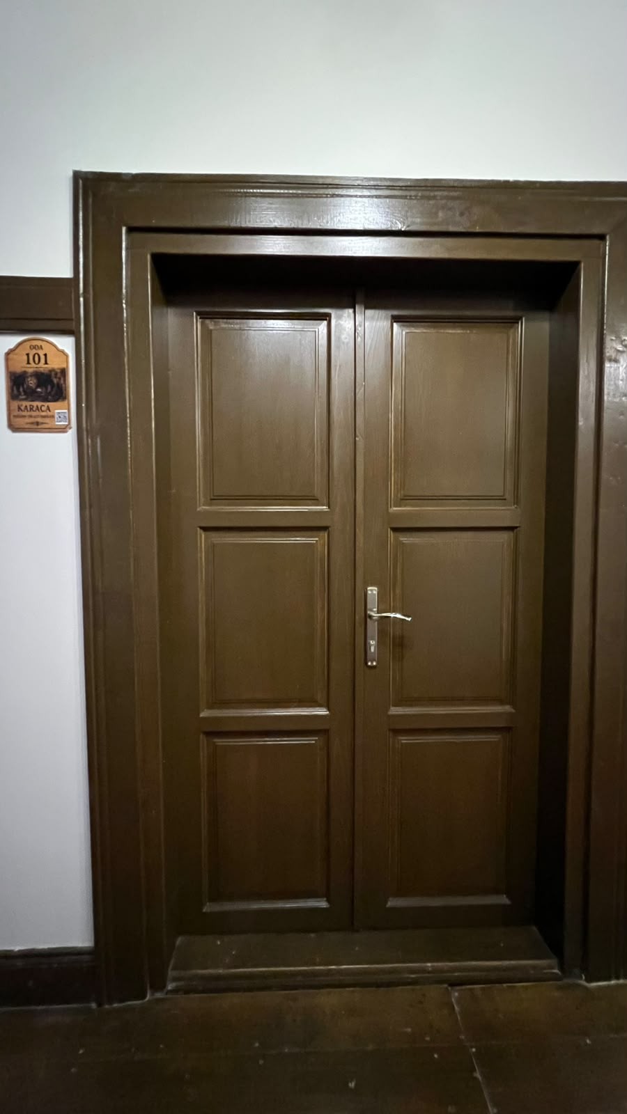 Konak odasının kapısı